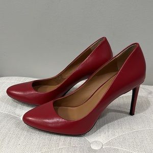 CalvinKlein Red Pumps